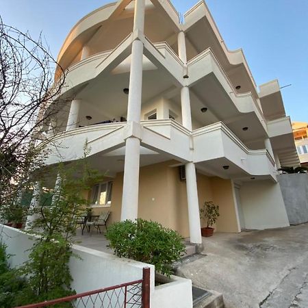 Dajkovic Apartmani Бар Экстерьер фото