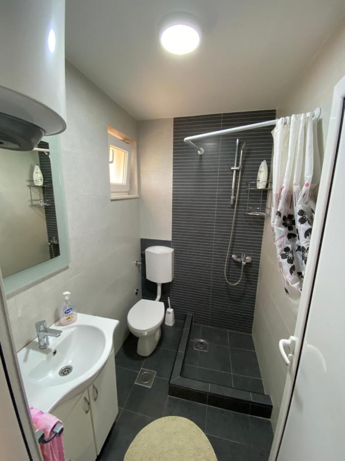 Dajkovic Apartmani Бар Экстерьер фото